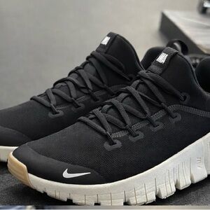 NIKE FREE METCON Black W 9/M 7.5